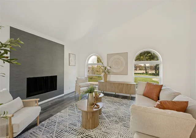 Photo 4 of Single family home for sale at 3004 Raintree Ct, Bedford, TX 76021 | MLS# 21384409 | Listing updated on 2026-09-12