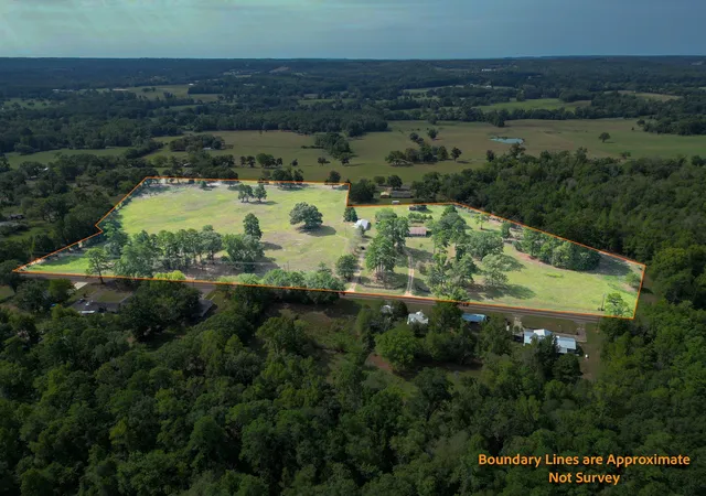 Photo 1 of Single family home for sale at 2130 E Fm 22, Jacksonville, TX 75766 | MLS# 21383681 | Listing updated on 2026-09-12