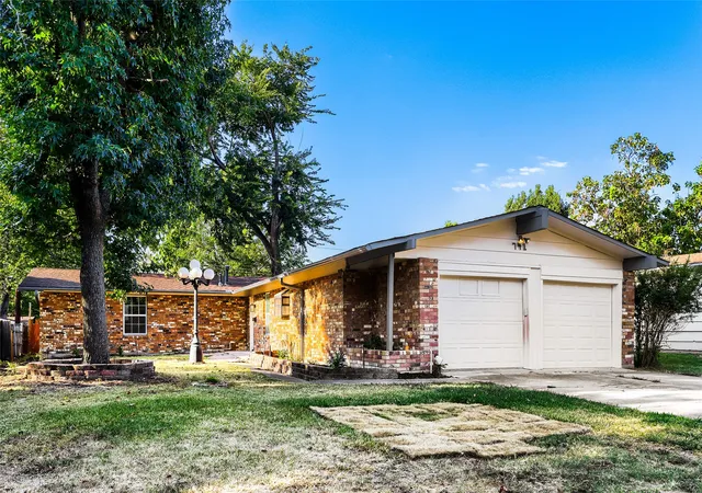 Photo 2 of Single family home for sale at 741 Greenhaven Dr, Richardson, TX 75080 | MLS# 21376178 | Listing updated on 2026-09-12