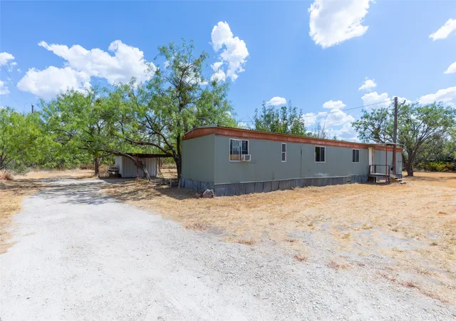 Photo 2 of Manufactured home for sale at 1186 Private Rd 2431, Clyde, TX 79510 | MLS# 21384106 | Listing updated on 2026-09-12