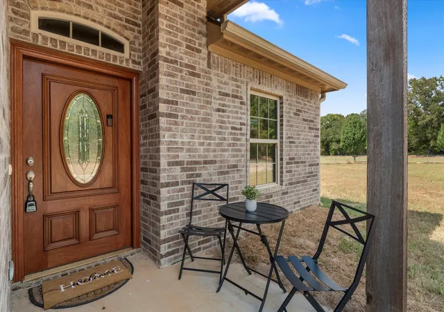 Photo 3 of Single family home for sale at 300 County Rd 4323, Pittsburg, TX 75686 | MLS# 21384643 | Listing updated on 2026-10-06