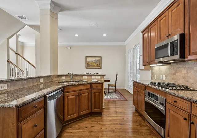 Photo 2 of Townhouse for sale at 3605 Bowser Ct, Dallas, TX 75219 | MLS# 21384308 | Listing updated on 2026-09-14