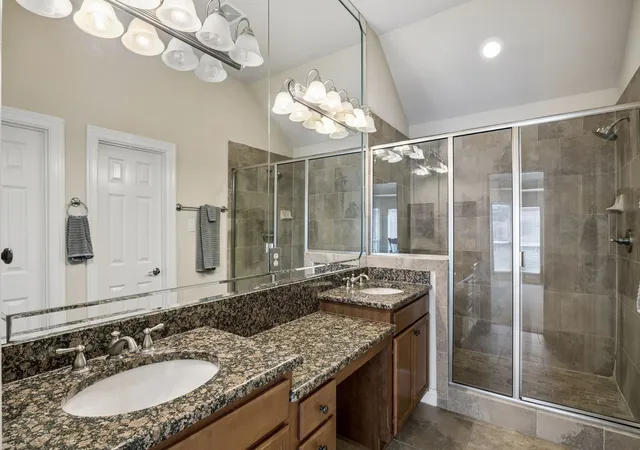 Photo 3 of Townhouse for sale at 3605 Bowser Ct, Dallas, TX 75219 | MLS# 21384308 | Listing updated on 2026-09-14