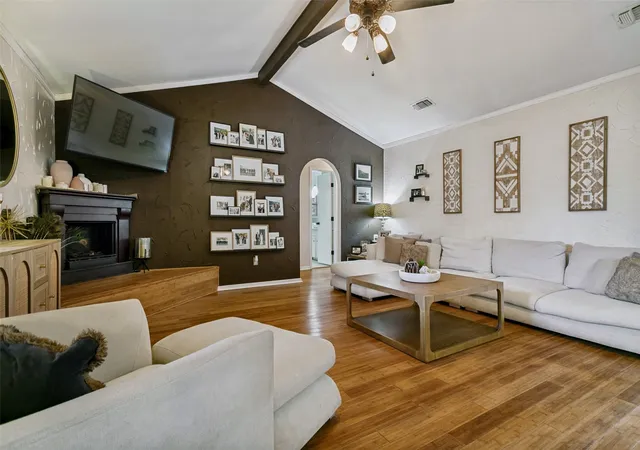 Photo 2 of Single family home for sale at 6917 Smithfield Rd, North Richland Hills, TX 76182 | MLS# 21384687 | Listing updated on 2026-09-12