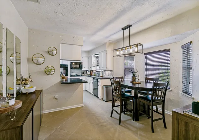 Photo 4 of Single family home for sale at 6917 Smithfield Rd, North Richland Hills, TX 76182 | MLS# 21384687 | Listing updated on 2026-09-20