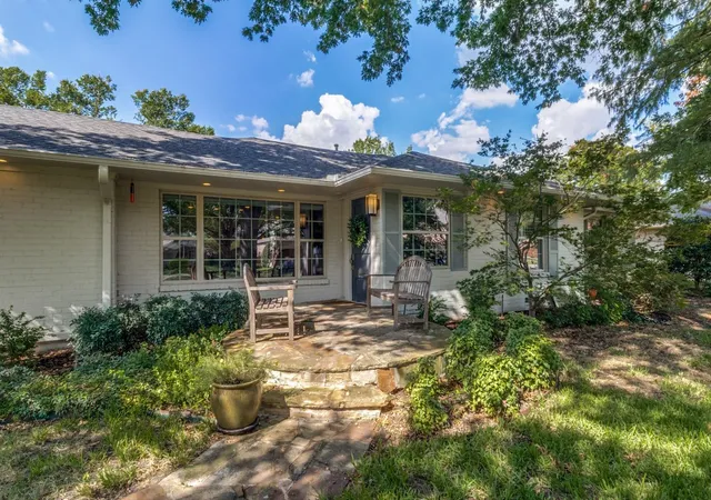 Photo 3 of Single family home for sale at 5835 Del Roy Dr, Dallas, TX 75230 | MLS# 21384100 | Listing updated on 2026-09-13