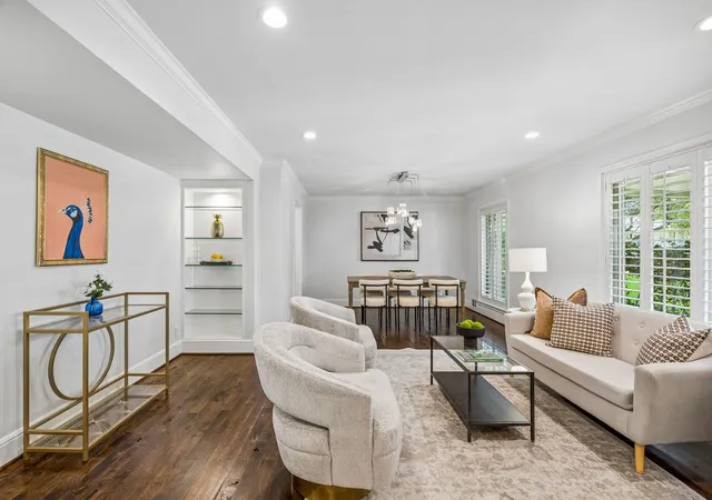 Photo 4 of Single family home for sale at 9946 Vistadale Dr, Dallas, TX 75238 | MLS# 21382280 | Listing updated on 2026-09-13