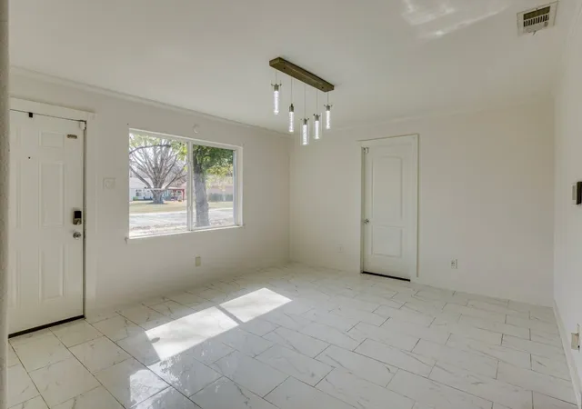 Photo 4 of Single family home for sale at 3831 Black Oak Dr, Dallas, TX 75241 | MLS# 21384715 | Listing updated on 2026-09-12