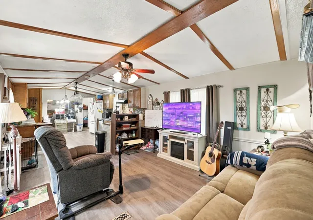 Photo 3 of Manufactured home for sale at 530 An County Rd 154, Palestine, TX 75801 | MLS# 21380237 | Listing updated on 2026-09-12