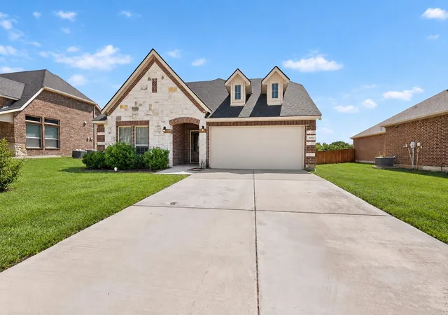 Photo 4 of Single family home for sale at 540 Winnetka Dr, Little Elm, TX 75068 | MLS# 21383701 | Listing updated on 2026-10-02