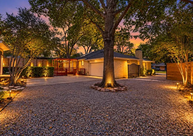 Photo 2 of Single family home for sale at 10035 Woodgrove Dr, Dallas, TX 75218 | MLS# 21375860 | Listing updated on 2026-09-15