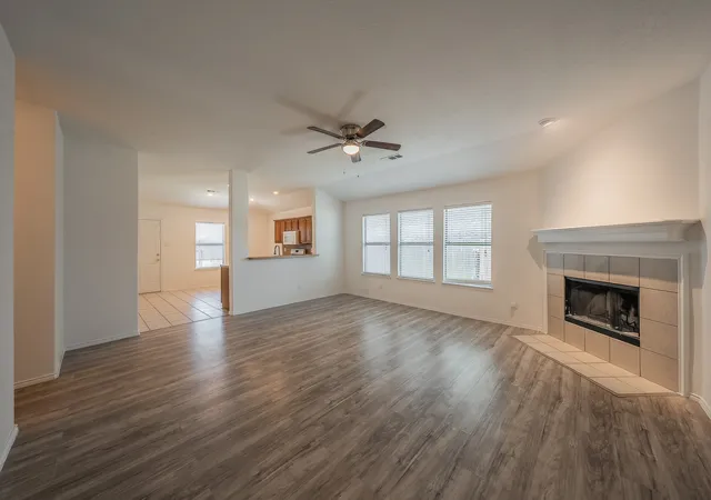 Photo 3 of Single family home for sale at 536 Goldstone Ln, Fort Worth, TX 76131 | MLS# 21384738 | Listing updated on 2026-09-12