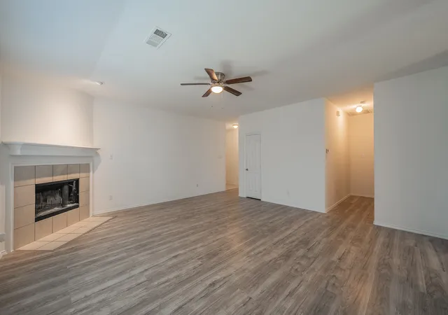 Photo 3 of Single family home for sale at 536 Goldstone Ln, Fort Worth, TX 76131 | MLS# 21384738 | Listing updated on 2026-09-12