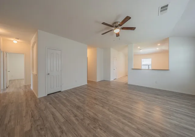 Photo 4 of Single family home for sale at 536 Goldstone Ln, Fort Worth, TX 76131 | MLS# 21384738 | Listing updated on 2026-09-12