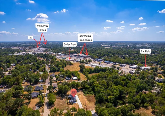 Photo 3 of Multi family home for sale at 120 Maxwell, Sulphur Springs, TX 75482 | MLS# 21384040 | Listing updated on 2026-10-06