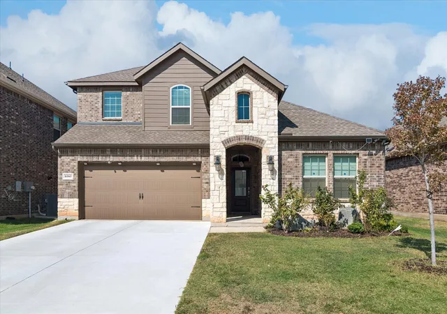 Photo 1 of Single family home for sale at 3707 Smuggler Mine St, Aubrey, TX 76227 | MLS# 21374982 | Listing updated on 2026-09-24