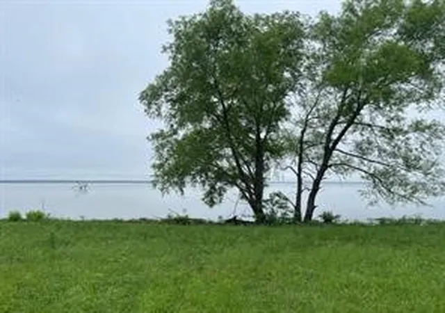 Photo 4 of Land for sale at Lot 15 Triangle Shrs Dr, Corsicana, TX 75109 | MLS# 21382562 | Listing updated on 2026-09-14