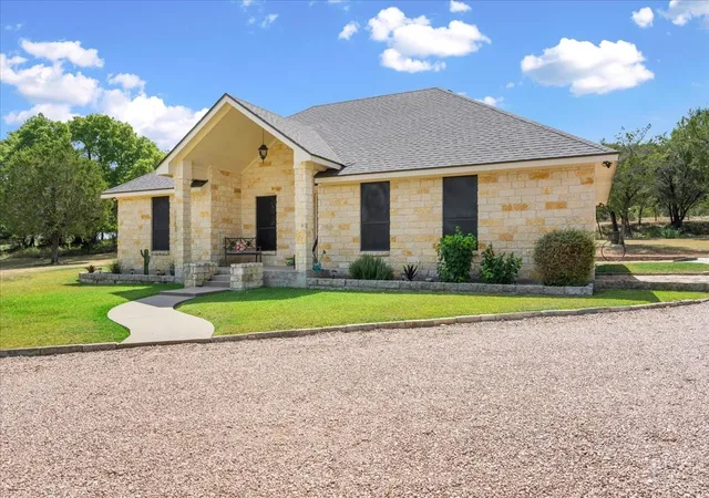 Photo 2 of Single family home for sale at 1110 W 23rd Street, Clifton, TX 76634 | MLS# 21362051 | Listing updated on 2026-09-12