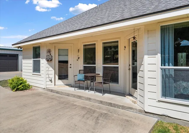 Photo 3 of Single family home for sale at 1110 W 23rd Street, Clifton, TX 76634 | MLS# 21362051 | Listing updated on 2026-09-12