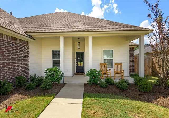 Photo 3 of Single family home for sale at 341 Grand Rue, Shreveport, LA 71106 | MLS# 21374586 | Listing updated on 2026-09-13