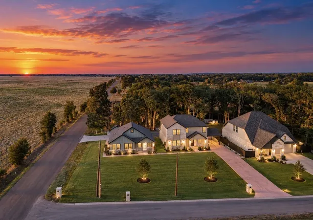 Photo 3 of Single family home for sale at 101 Water Oak Rd, Trinidad, TX 75163 | MLS# 21384658 | Listing updated on 2026-09-12