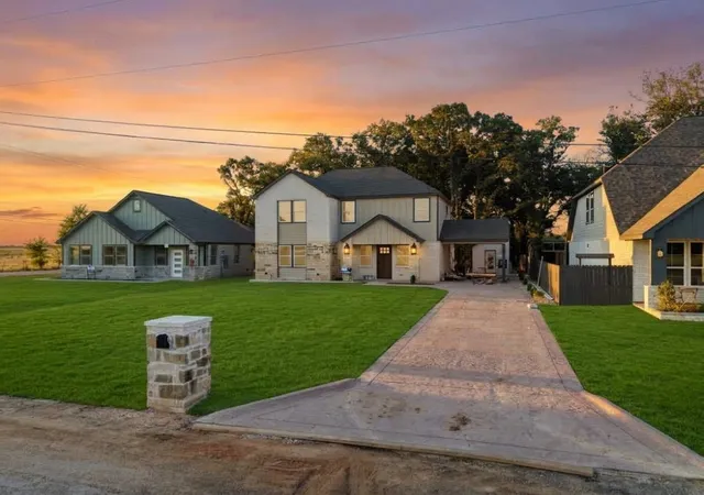 Photo 3 of Single family home for sale at 103 Water Oak Rd, Trinidad, TX 75163 | MLS# 21384839 | Listing updated on 2026-09-12