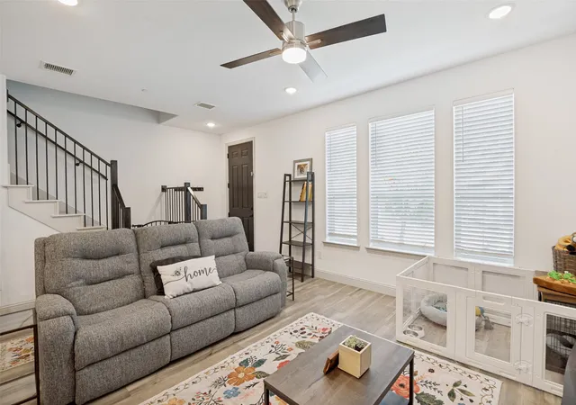 Photo 3 of Townhouse for sale at 917 Utica Dr, Mc Kinney, TX 75069 | MLS# 21384853 | Listing updated on 2026-09-12