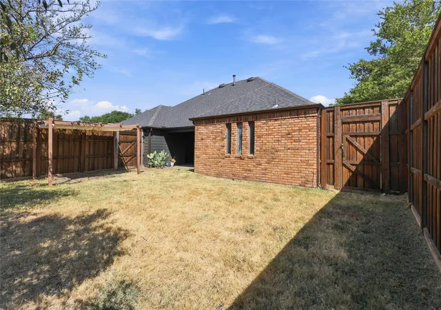 Photo 38 of Single family home for sale at 2312 Stone Glen Ln, Carrollton, TX 75007 | MLS# 21374474 | Listing updated on 2026-09-26