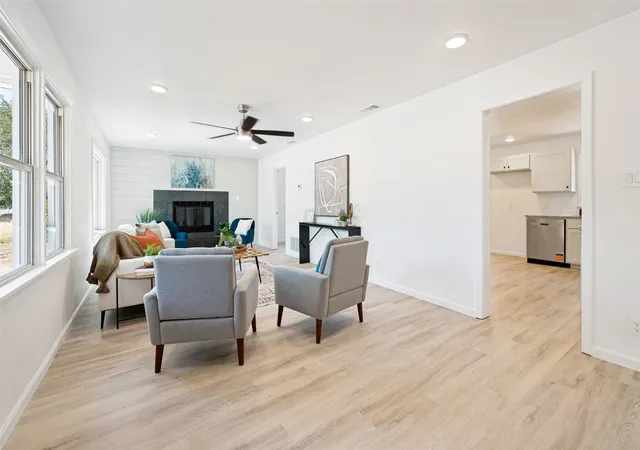 Photo 3 of Single family home for sale at 125 NE Cindy Ln, Burleson, TX 76028 | MLS# 21380994 | Listing updated on 2026-09-12