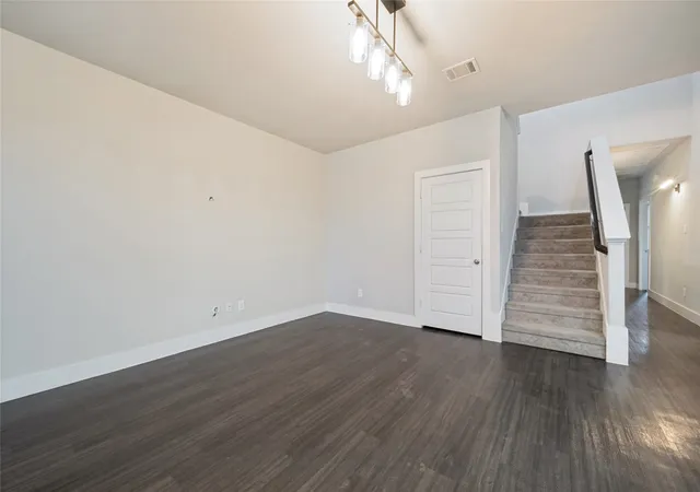 Photo 3 of Single family home for sale at 44 Kramer Ln, Sanger, TX 76266 | MLS# 21384829 | Listing updated on 2026-09-12