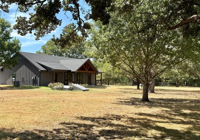 Photo 1 of Single family home for sale at 5790 Dripping Springs Rd, Denison, TX 75021 | MLS# 21384863 | Listing updated on 2026-09-30