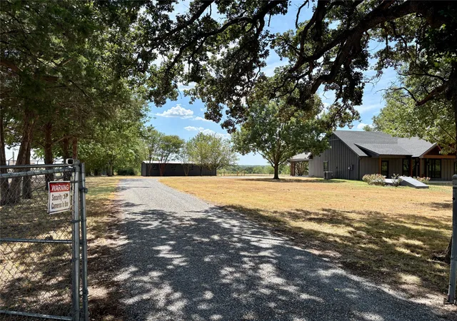 Photo 2 of Single family home for sale at 5790 Dripping Springs Rd, Denison, TX 75021 | MLS# 21384863 | Listing updated on 2026-09-30