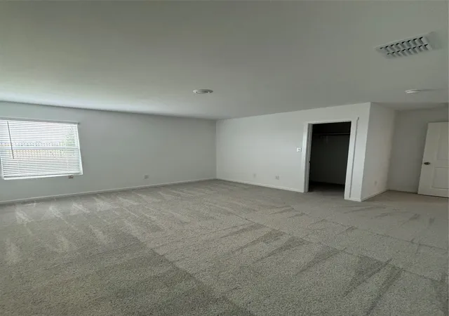 Photo 3 of Sale Pending at 10732 Gun Barrel St, Fort Worth, TX 76108 | MLS# 21383848 | Listing updated on 2026-10-01