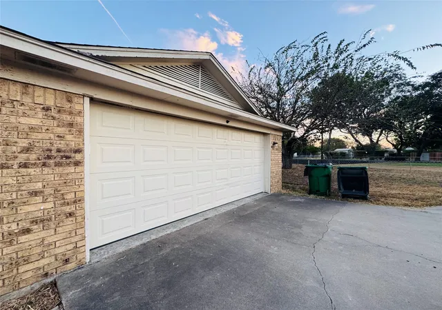Photo 3 of Single family home for sale at 721 Mackey Ranch Rd, Bruceville Eddy, TX 76524 | MLS# 21384874 | Listing updated on 2026-09-12