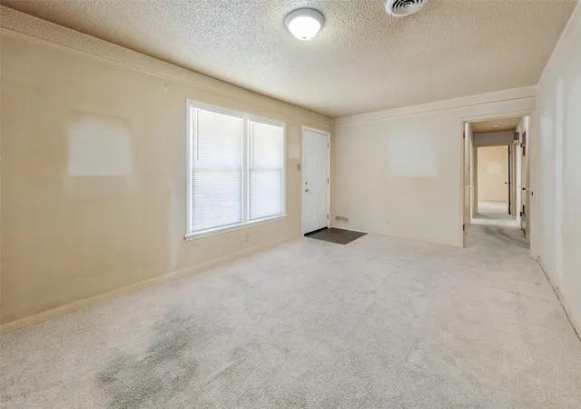 Photo 4 of Single family home for sale at 825 Glenda Dr, Bedford, TX 76022 | MLS# 21384864 | Listing updated on 2026-09-12