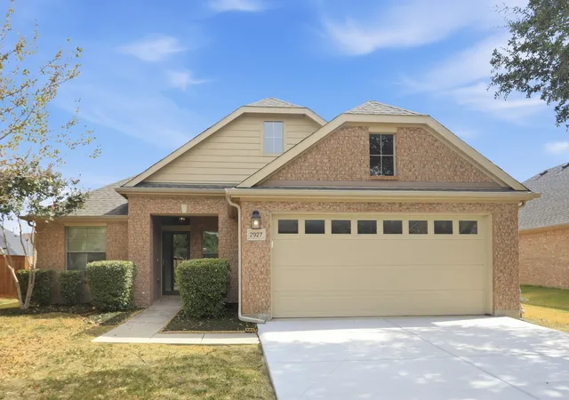 Photo 1 of Single family home for sale at 2927 Albares, Grand Prairie, TX 75054 | MLS# 21363481 | Listing updated on 2026-09-14
