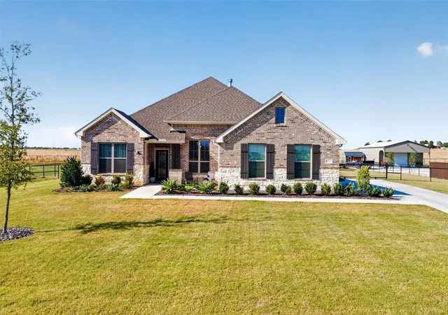Photo 3 of Single family home for sale at 4004 Sanger Meadow Dr, Sanger, TX 76266 | MLS# 21384836 | Listing updated on 2026-10-05