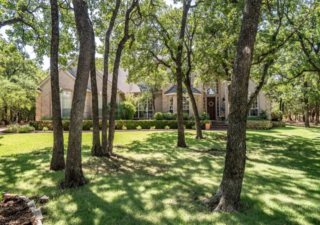 Photo 3 of Single family home for sale at 7409 Stallion Cir, Flower Mound, TX 75022 | MLS# 21377850 | Listing updated on 2026-09-13