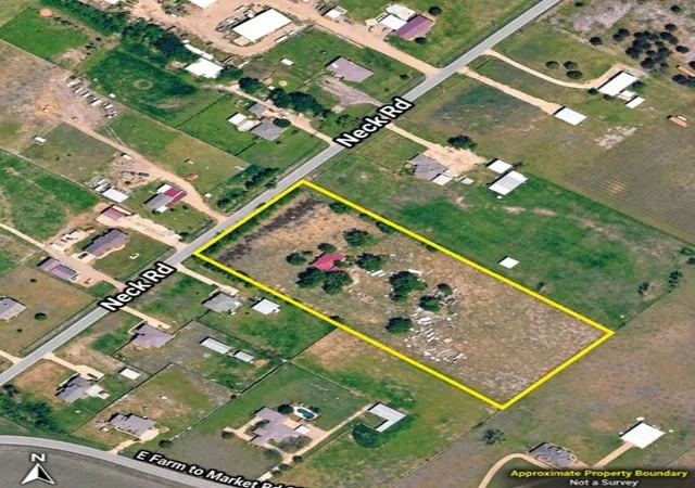 Photo 8 of Sale Pending at 2429 Neck Rd, Palmer, TX 75152 | MLS# 21381338 | Listing updated on 2026-09-15