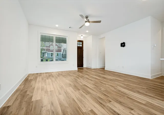Photo 2 of Single family home for sale at 3627 William Ct, Midlothian, TX 76065 | MLS# 21379575 | Listing updated on 2026-09-12
