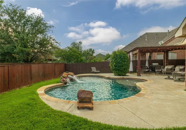 Photo 3 of Single family home for sale at 9605 Lacey Ln, Fort Worth, TX 76244 | MLS# 21384888 | Listing updated on 2026-09-14