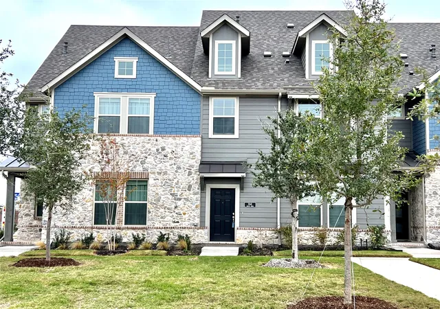 Photo 1 of Townhouse for sale at 3541 Declan Dr, Plano, TX 75074 | MLS# 21384779 | Listing updated on 2026-09-13