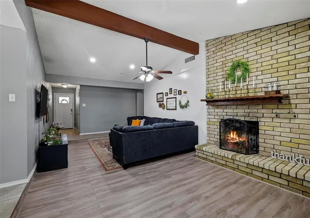 Photo 3 of Single family home for sale at 6306 Orchard Hl Dr, Arlington, TX 76016 | MLS# 21384978 | Listing updated on 2026-09-12