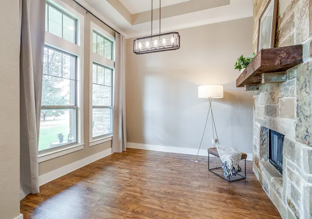 Photo 3 of Single family home for sale at 605 Embers Ln, Weatherford, TX 76085 | MLS# 21382828 | Listing updated on 2026-09-14