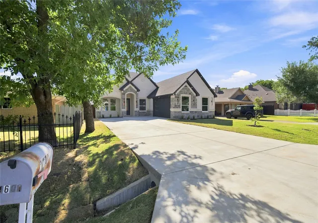 Photo 2 of Single family home for sale at 1606 Avenue, Grand Prairie, TX 75051 | MLS# 21384897 | Listing updated on 2026-09-13