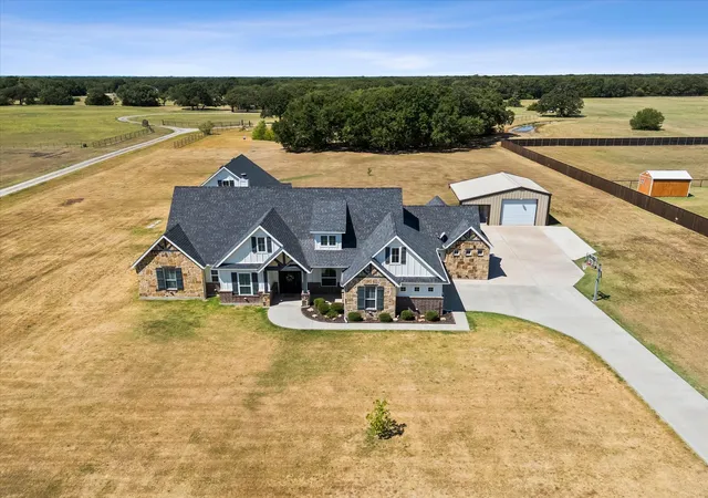 Photo 1 of Single family home for sale at 6120 Hidden Oaks Dr, Quinlan, TX 75474 | MLS# 21382777 | Listing updated on 2026-09-13