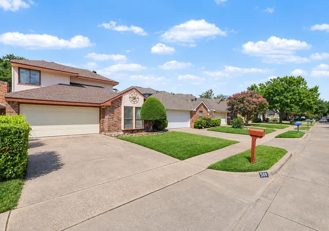 Photo 2 of Single family home for sale at 569 Briarcliff Dr, Garland, TX 75043 | MLS# 21374691 | Listing updated on 2026-09-12