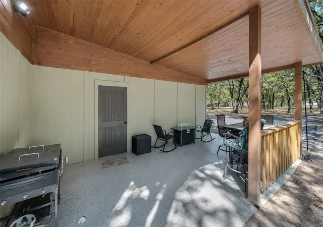 Photo 3 of Single family home for sale at 19865 Leisureland Rd, Mabank, TX 75156 | MLS# 21382421 | Listing updated on 2026-09-12
