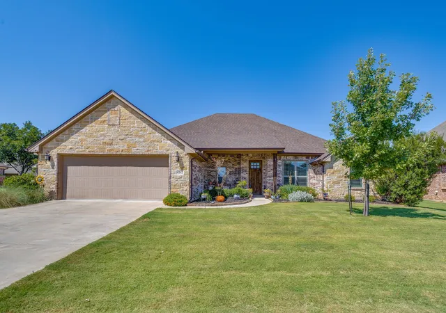 Photo 1 of Single family home for sale at 6342 Weatherby Rd, Granbury, TX 76049 | MLS# 21377059 | Listing updated on 2026-09-15