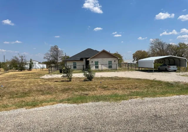 Photo 3 of Single family home for sale at 18636 Doubletree Dr, Justin, TX 76247 | MLS# 21384233 | Listing updated on 2026-09-12